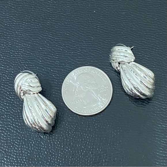 Vintage MONET Silver-tone Knot Door Knocker Earrings 16.5g - Picture 6 of 11